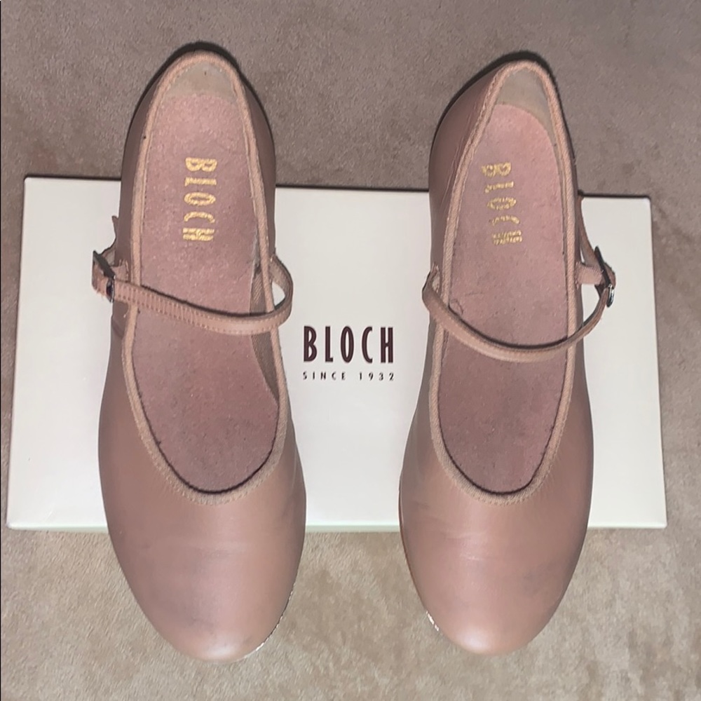 Tap shoes